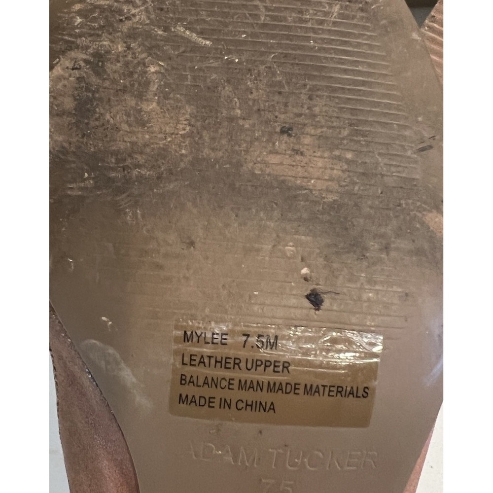 Adam Tucker Women's Perforated‎ Leather Tan Slip On Mule Shoes Heels Size 7.5M - Picture 7 of 7